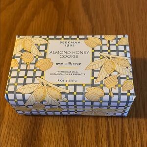 Beekman 1802 Almond Honey Cookie 9 oz goat milk soap